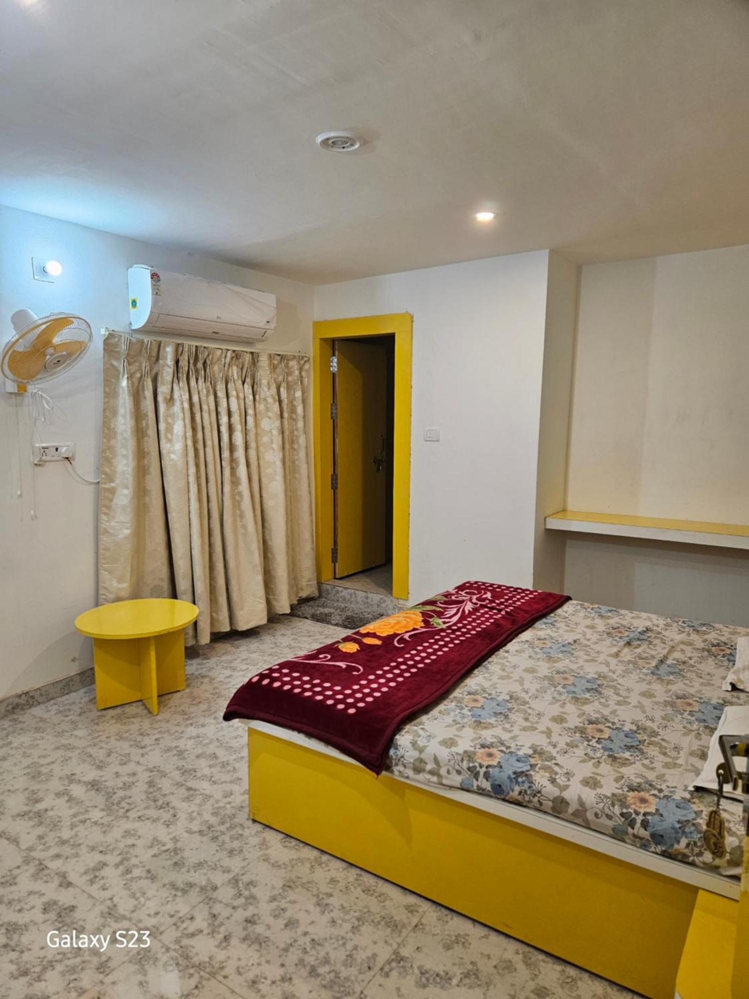 Couple Friendly Hotel - Sunset Orchha Exterior foto